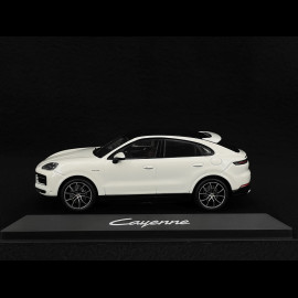 Porsche Cayenne E-Hybrid Coupe 2024 Carrara-Weiß Metallic 1/43 Solido WAP0200320RCAY