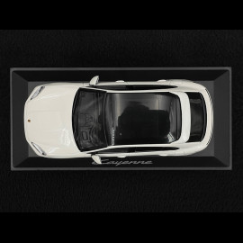 Porsche Cayenne E-Hybrid Coupe 2024 Carrara-Weiß Metallic 1/43 Solido WAP0200320RCAY