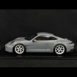 Porsche 911 S/T Heritage Typ 992 2024 Nardograu 1/12 Schuco 12U00009