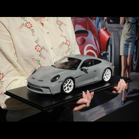 Porsche 911 S/T Heritage Typ 992 2024 Nardograu 1/12 Schuco 12U00009
