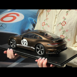 Porsche 911 Sport Classic Heritage Typ 992 2023 Macadamia Metallic 1/12 Schuco 12U00004