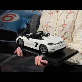 Porsche 718 Spyder RS Typ 982 2023 Weiß 1/12 Schuco 12U00012