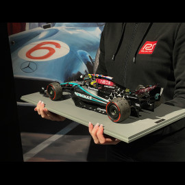 Lewis Hamilton Mercedes-AMG W15 E Performance n° 44 Winner British GP 2024 F1 1/12 Spark 12S050