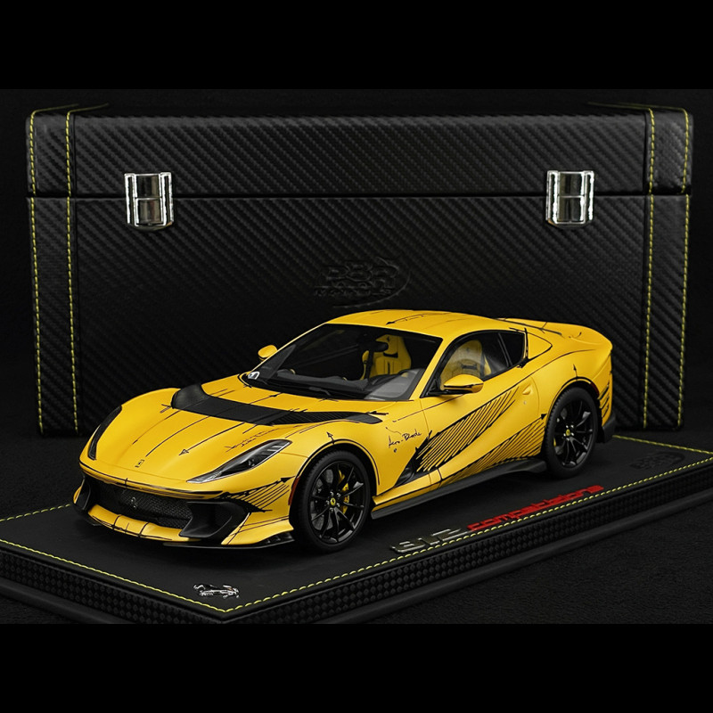 Ferrari 812 Competizione 2023 Skizzen-Spezialpaket Giallo Tristrato 1/18 BBR Models P18207ART