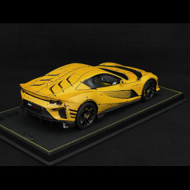 Ferrari 812 Competizione 2023 Skizzen-Spezialpaket Giallo Tristrato 1/18 BBR Models P18207ART