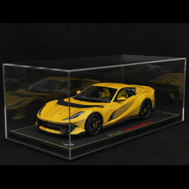 Ferrari 812 Competizione 2023 Skizzen-Spezialpaket Giallo Tristrato 1/18 BBR Models P18207ART
