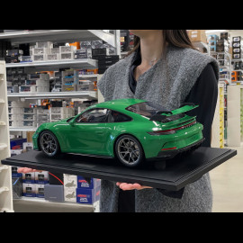 Porsche 911 GT3 Typ 992 2022 Python Grün 1/8 GT Spirit GTS801601