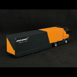 Lando Norris McLaren MCL38 n° 4 Mit LKW Mercedes-Benz Actros 2 F1 2024 1/43 Bburago 38401