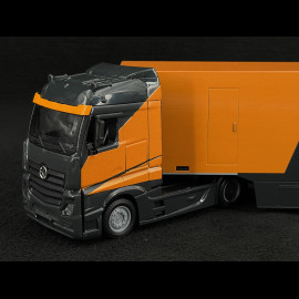 Lando Norris McLaren MCL38 n° 4 With Truck Mercedes-Benz Actros 2 F1 2024 1/43 Bburago 38401