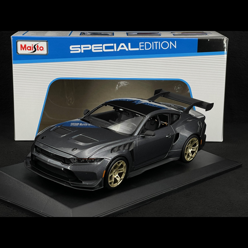 Ford Mustang GTD 2025 Grau 1/18 Maisto M31468GY