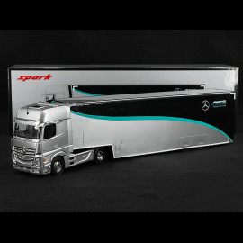 Mercedes-AMG Actros Renntransporter F1 2023 Grau / Schwarz 1/43 Spark S8599