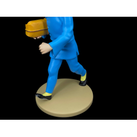 Tim-und-Struppi-Figur - Tim mit einem Paket - Der Blaue Lotus 12 cm 42251