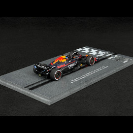 Max Verstappen Red Bull RB20 n° 1 Sieger Weltmeisterschaft 2024 F1 + Boxentafel 1/43 Spark S9547