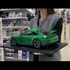 Porsche 911 GT3 Typ 992 2022 Python Grün 1/8 GT Spirit GTS801601