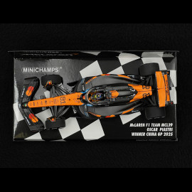 Oscar Piastri McLaren MCL39 n° 81 Winner Chinese GP 2025 F1 1/43 Minichamps 537254481