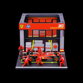 Charles Leclerc Ferrari SF24 n° 16 Pit Stop With Figurines F1 2024 1/43 Bburago 36862L