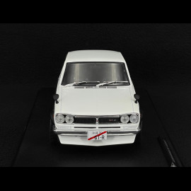 Nissan Skyline C10 Hakosuka Works 1970 Perlweiß  1/18 Solido S1813001