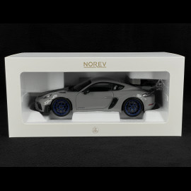 Porsche 718 Cayman GT4 RS 2023 Kreidegrau Weissach Package 1/18 Norev 187253