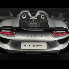 Porsche 918 Spyder Weissach Package 2013 GT Silver 1/12 Autoart 12123