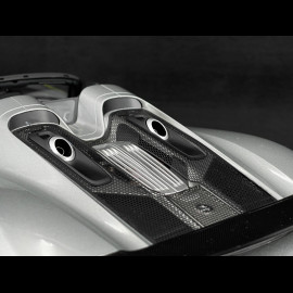 Porsche 918 Spyder Weissach Package 2013 GT Silver 1/12 Autoart 12123