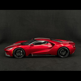 Ford GT 2017 Liquid Red / Silberstreifen 1/12 Autoart 12106