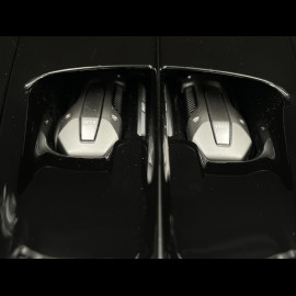 Bugatti Chiron 2017 Italian Red / Nocturne Black 1/12 Autoart 12113