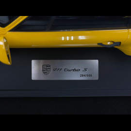 Porsche 911 Turbo S Type 964 1994 Speed Yellow 1/8 GT Spirit GTS801701