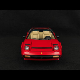 Set von Ferrari 308 GTS Quattrovalvole 1982 Rot US Version + Thomas Magnum Figur 1/12 KK Scale