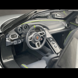 Porsche 918 Spyder Weissach Package 2013 GT Silver 1/12 Autoart 12123