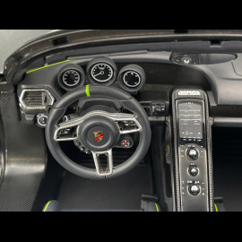 Porsche 918 Spyder Weissach Package 2013 GT Silver 1/12 Autoart 12123