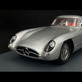 Mercedes-Benz 300 SLR Uhlenhaut Coupe 1955 Silber Grau 1/18 Schuco 18U00069