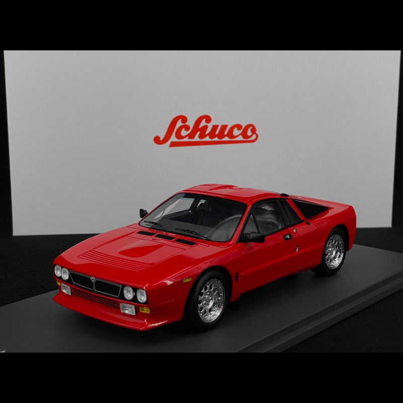 Lancia 037 Stradale 1982 Rot 1/18 Schuco 18U00037