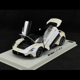 Maserati MC20 2020 Bianco Audace / Glänzendes Schwarz 1/18 BBR Models HE180051AMAS
