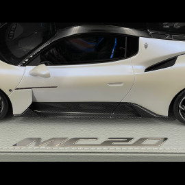 Maserati MC20 2020 Bianco Audace / Glänzendes Schwarz 1/18 BBR Models P18191D1MAS