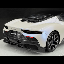 Maserati MC20 2020 Bianco Audace / Glänzendes Schwarz 1/18 BBR Models P18191D1MAS