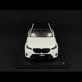 BMW M5 Touring G99 2025 Alpine White Solid 1/18 Solido S1814802
