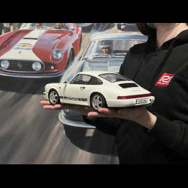 Porsche 911 Carrera RS Typ 964 Cup Felgen mit Aufklebern 1992 Weiß 1/12 KK Scale KKDC120241C