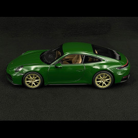 Porsche 911 Carrera Type 992.2 2025 Irish Green 1/18 Norev 187172