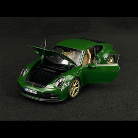 Porsche 911 Carrera Typ 992.2 2025 Irischgrün 1/18 Norev 187172