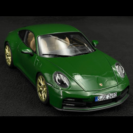 Porsche 911 Carrera Type 992.2 2025 Irish Green 1/18 Norev 187172