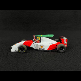 Ayrton Senna McLaren MP4/8 n° 8 Winner Australian GP 1993 F1 Dirty Version with Flag 1/43 Minichamps 540933308