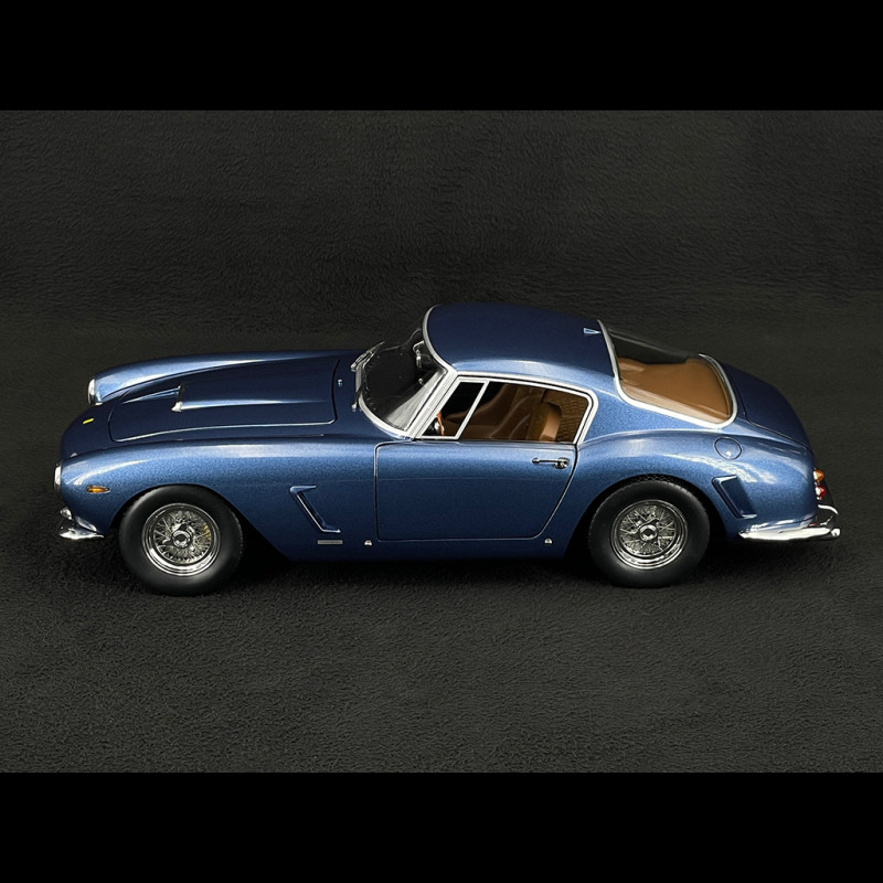 Ferrari 250 GT SWB Passo Corto 1961 Blau Metallic 1/12 KK Scale KKDC120293