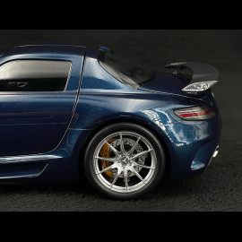 Mercedes-Benz SLS AMG Black Series 2013 Daytonablau 1/18 Minichamps 110033026