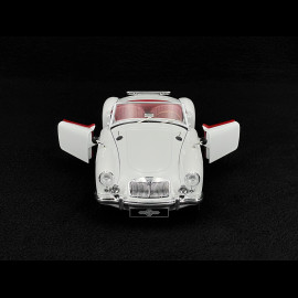 MGA MK2 A1600 Convertible 1961 White 1/18 Triple9 T9-1800164