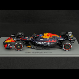 Max Verstappen Red Bull RB20 n° 1 Sieger Weltmeisterschaft 2024 F1 mit Pit Board 1/18 Spark 18S666