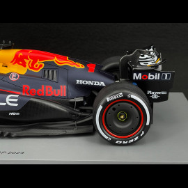 Max Verstappen Red Bull RB20 n° 1 Sieger Weltmeisterschaft 2024 F1 mit Pit Board 1/18 Spark 18S666