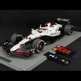 Max Verstappen Red Bull RB21 n° 1 Winner Japanese GP 2025 F1 with Pit Board 1/12 Spark 12S054