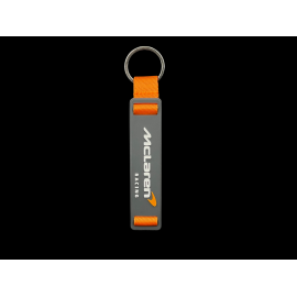 McLaren Schlüsselanhänger F1 Team Norris / Piastri 2026 Anthrazit / Papaya Orange 701241812-001
