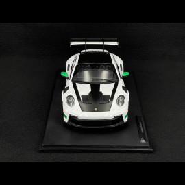 Porsche 911 GT3 RS Typ 992 2024 Tribute To 1972 Carrera RS Weissach Package Weiß / Grüne Streifen 1/18 Solido S1812107