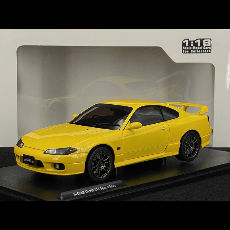 Nissan Silvia S15 Spec-R Aero 1999 Blitzgelb 1/18 Solido S1812206